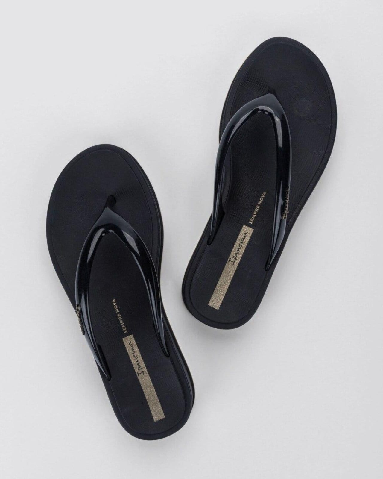 Vista 2 Chinelo Plataforma Ipanema Glow Up Ipanema preto