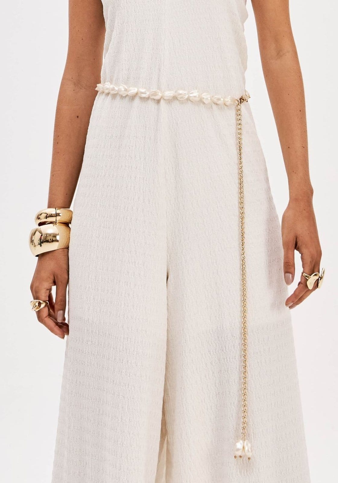 Vista 2 Macacão Longo Frente Única Com Cinto Lança Perfume branco