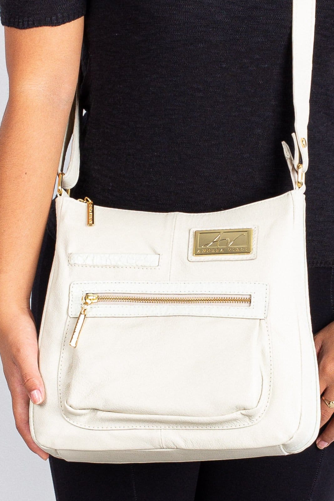 Vista 2 Bolsa tiracolo em couro liso Denise - Marfim Andrea Vinci vermelho