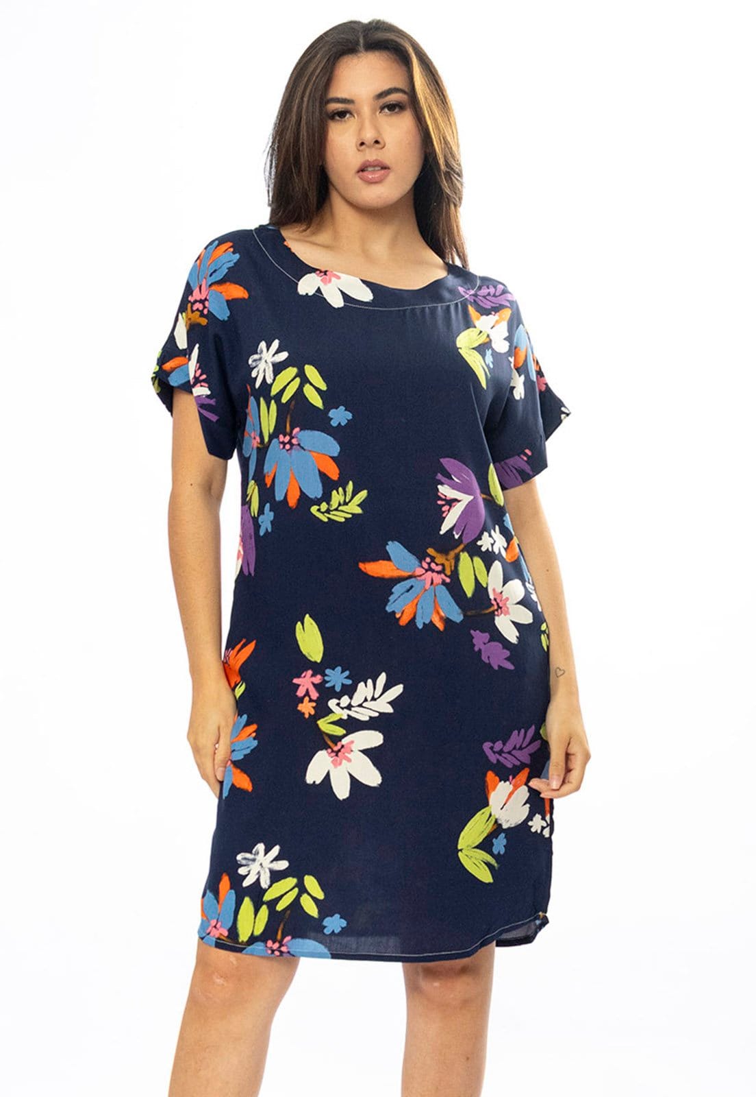 Vista 2 Vestido Curto Cabanafree Viscose com Bolso Estampa Festa das Flores Azul Cabanafree estampado/roxo/verde azul