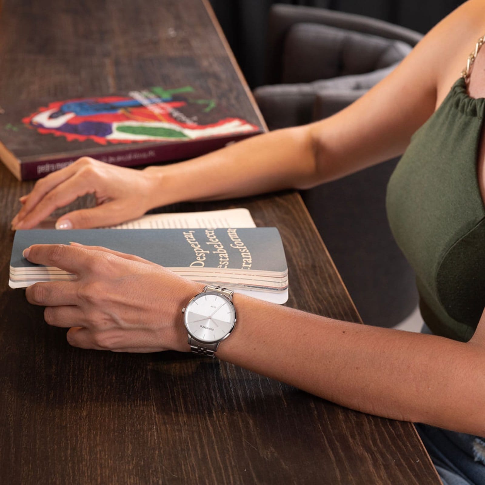 Vista 2 Relógio Feminino Mostrador Dupla textura Mondaine prata