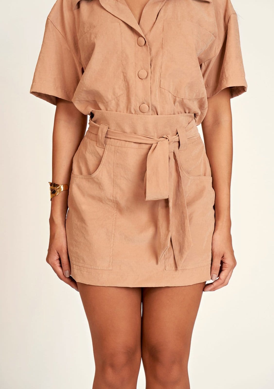 Vista 2 Saia Zinco Curta Reta Com Faixa Zinco marrom