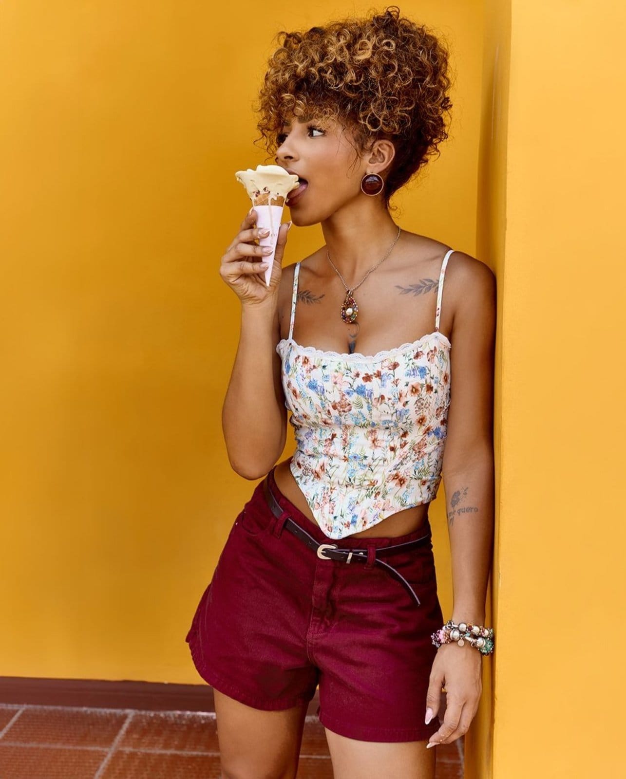 Shorts Mom Cós Revel e Cinto P.U 24389