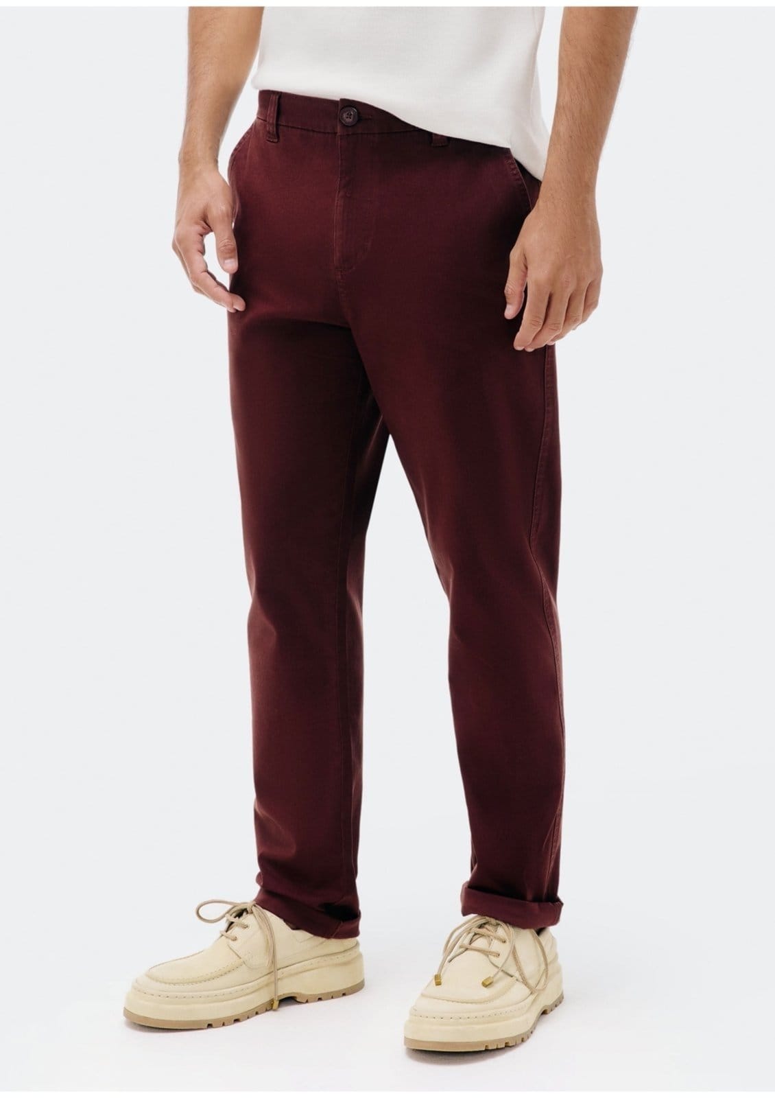 Vista 2 Calça Básica Masculina Chino Slim Em Sarja Com Elastano Hering vinho