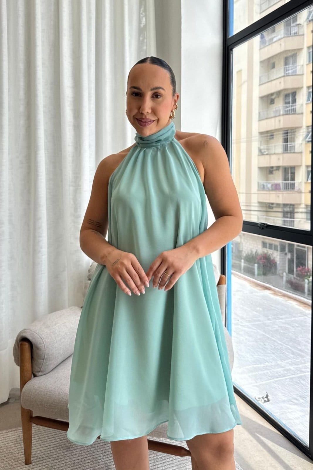 Vestido Vanibele Curto Claro