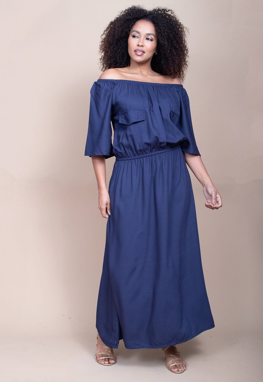 Vista 2 Vestido Midi Cabanafree Ciganinha Viscose com Lapela Marinho Cabanafree azul