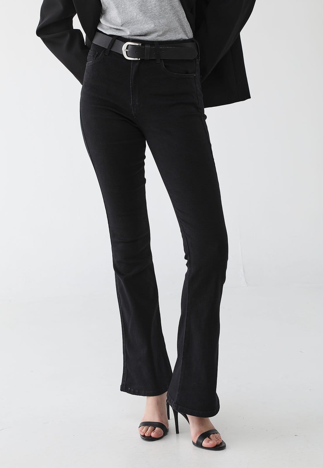 Calça Feminina Lez a Lez Flare Preta