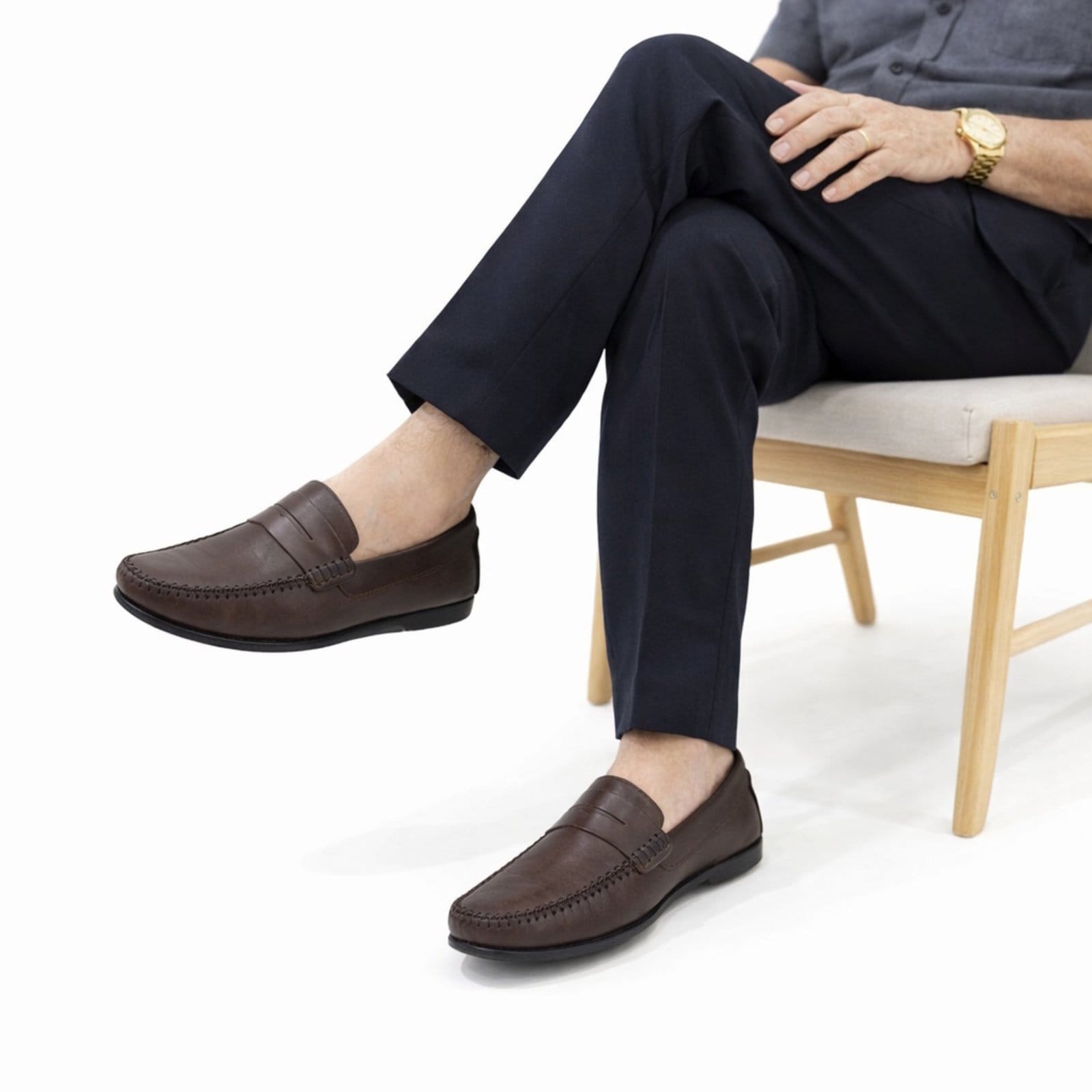 Vista 2 Sapato Mocassim Masculino Esporte Fino em Couro Café Bia Ramos marrom