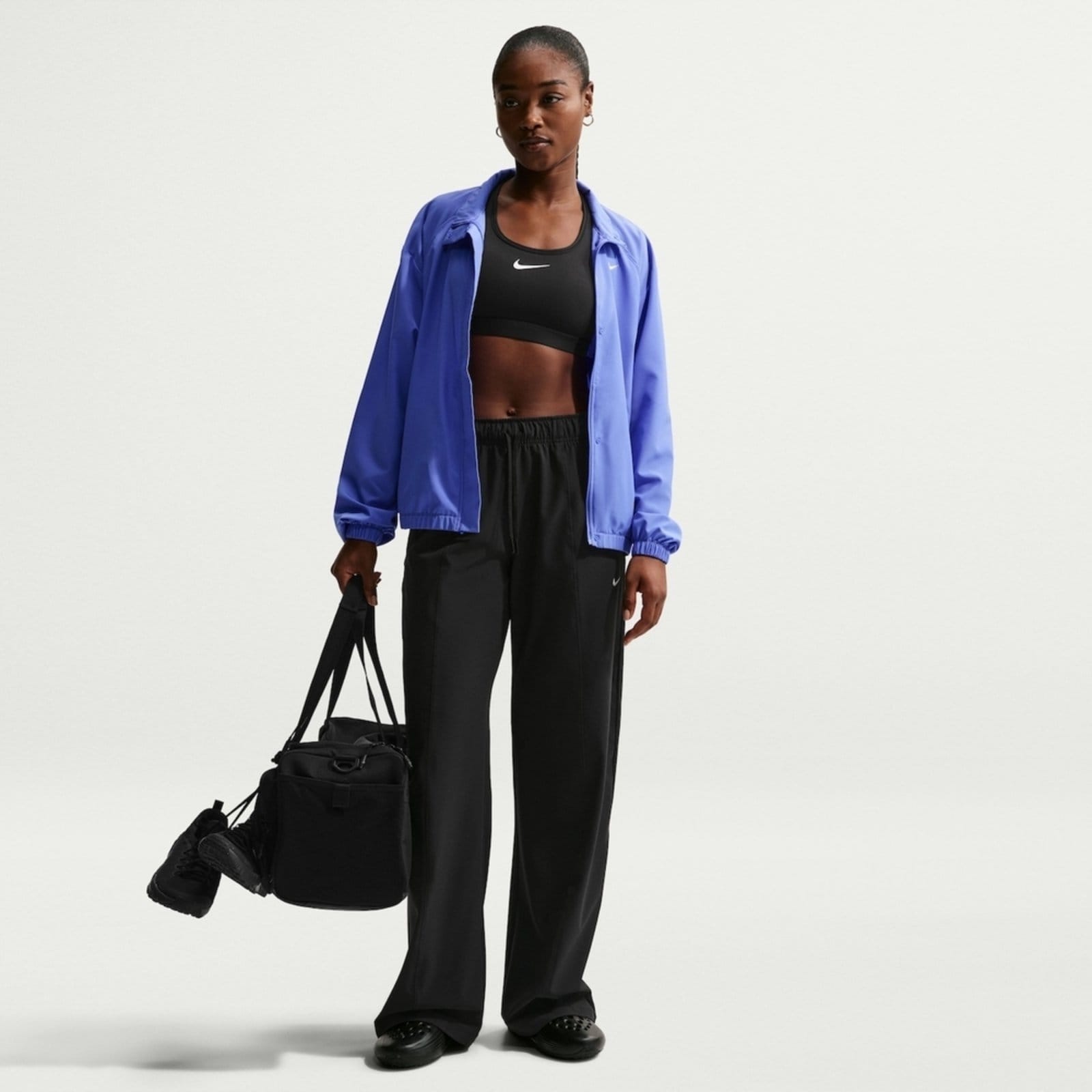 Jaqueta Dri-FIT Nike One Woven Feminina - 2