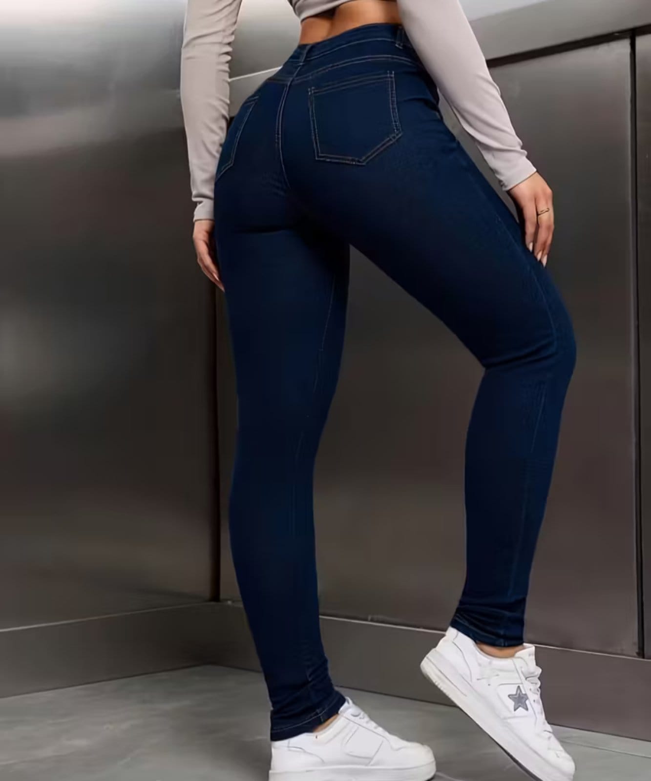 Vista 2 Calça Jeans Feminina Skinny Alpha Street Wear Fashion e Estilosa Escura Alpha Street Wear azul/azul marinho/jeans azul