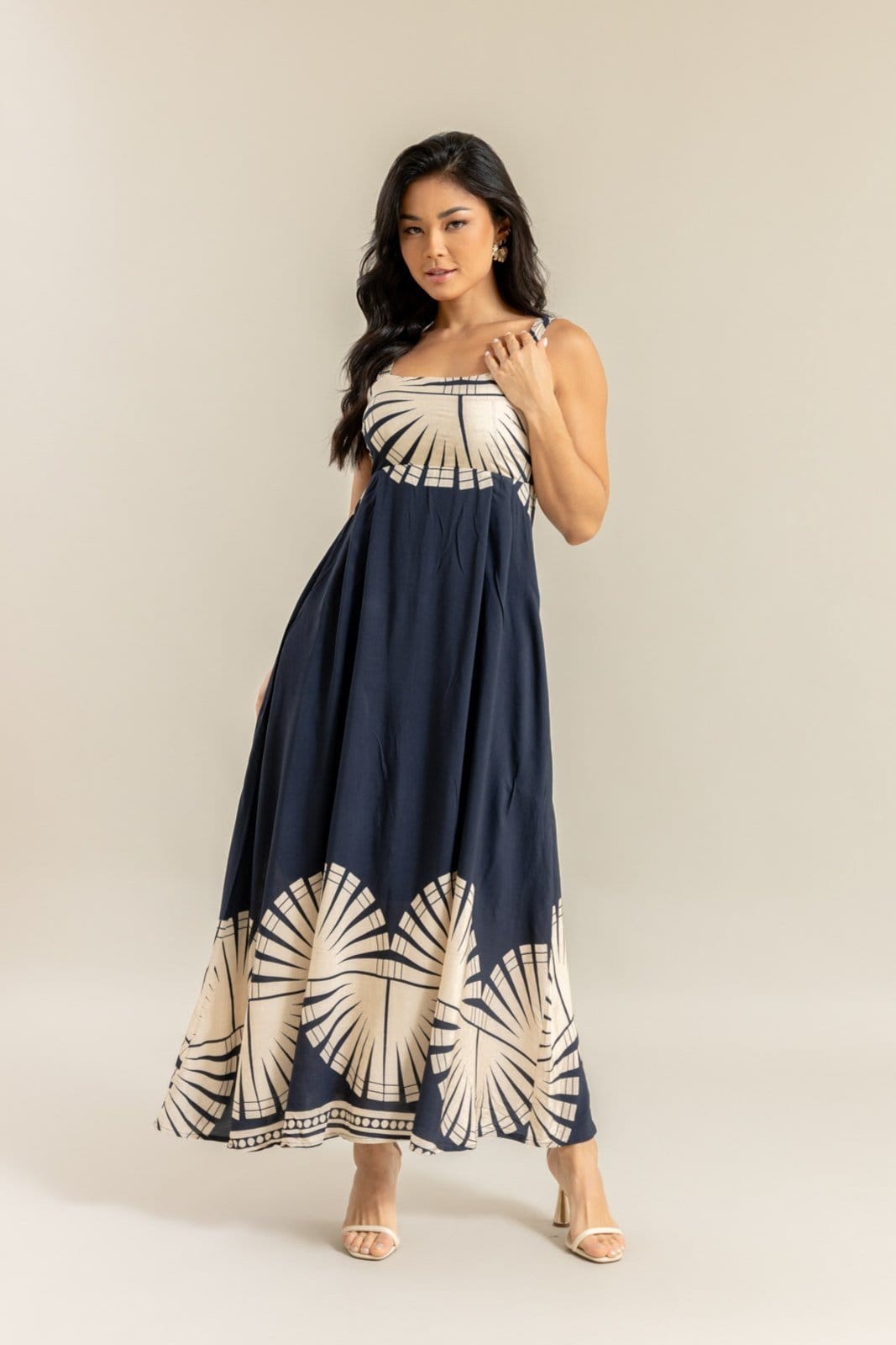 Vestido Midi Feminino Estampado Floral com Alças na Cor Marinho Lemier Collection