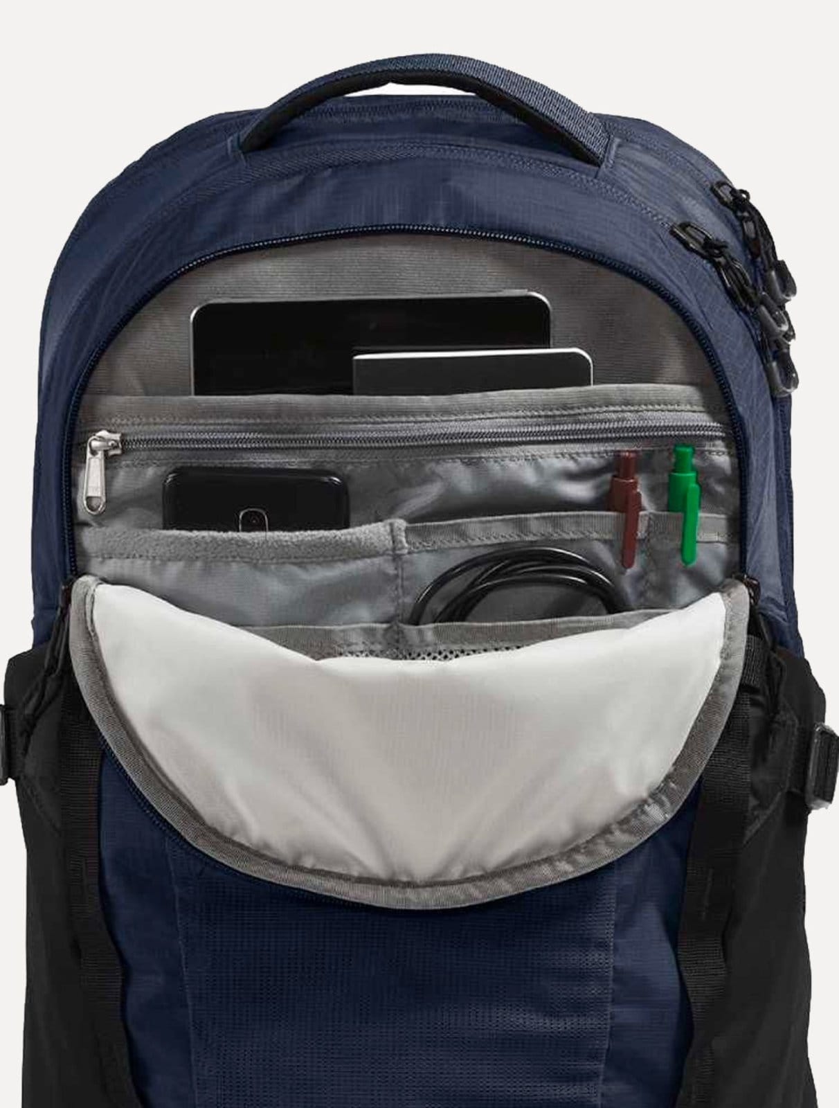 Vista 2 Mochila The North Face Masculina Recon The North Face azul marinho