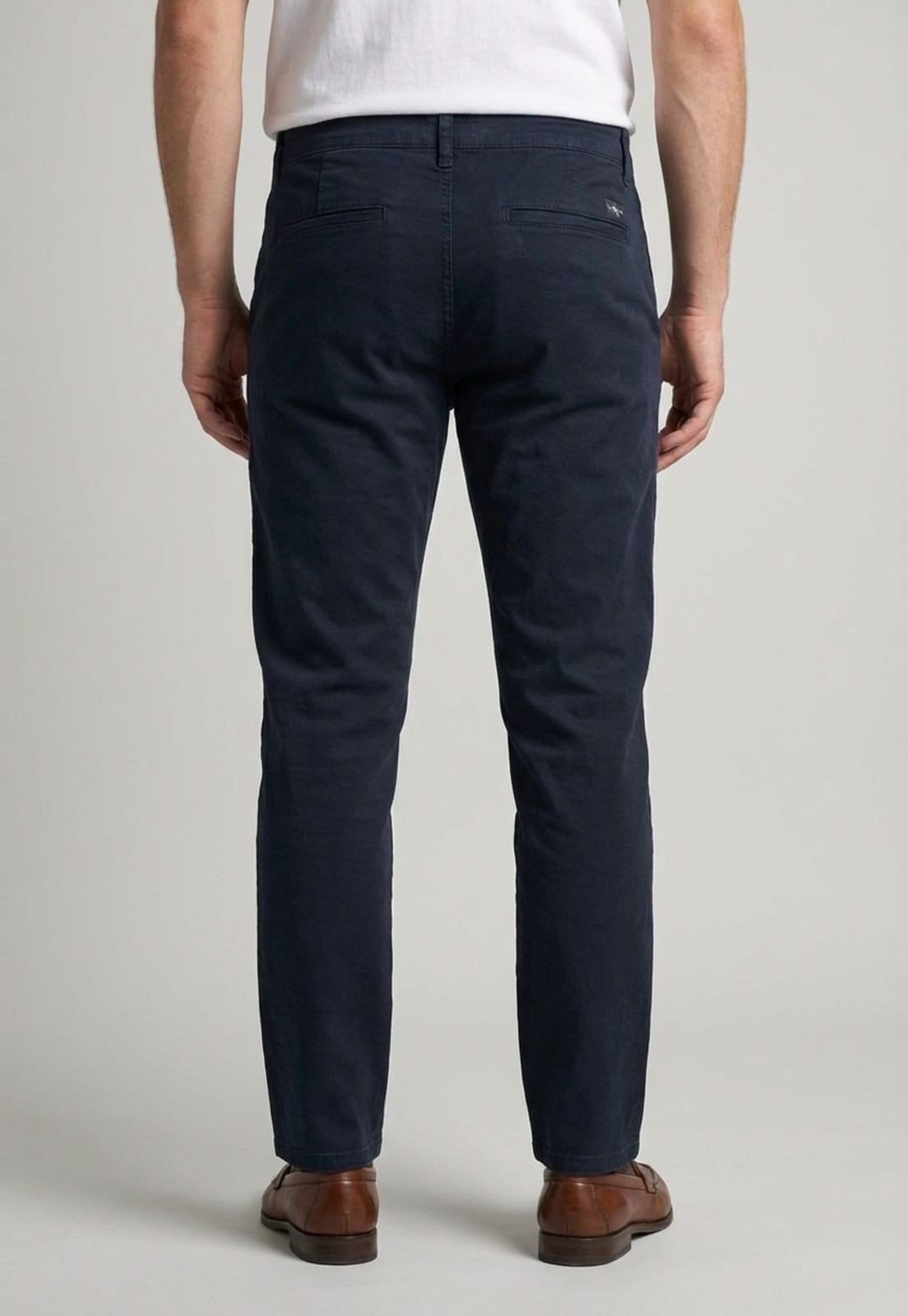 Vista 2 Calça Masculina Calvin Klein Slim Chino Preta Calvin Klein Jeans preto