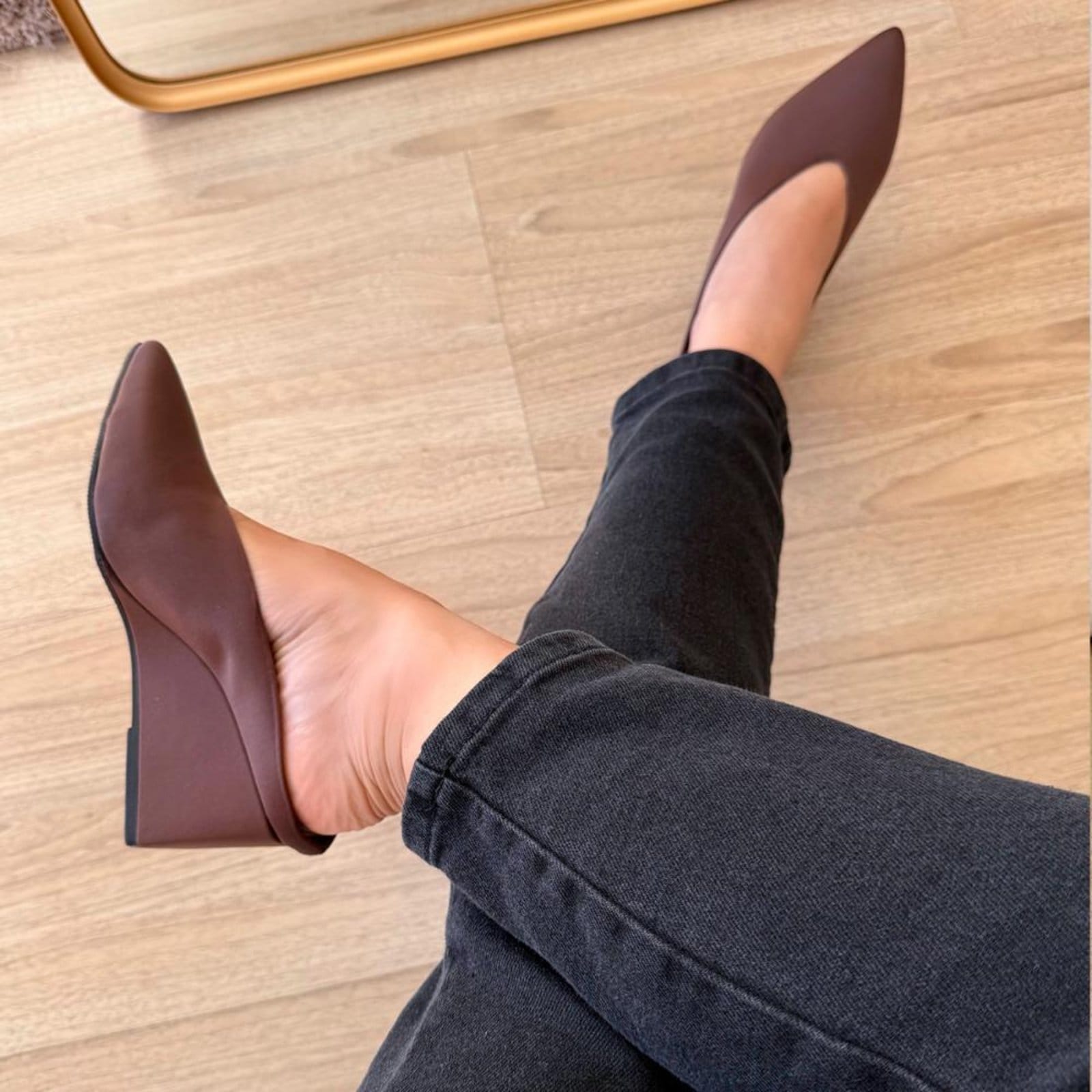 Vista 2 Mule Salto Ludy Cetim Damannu Shoes marrom