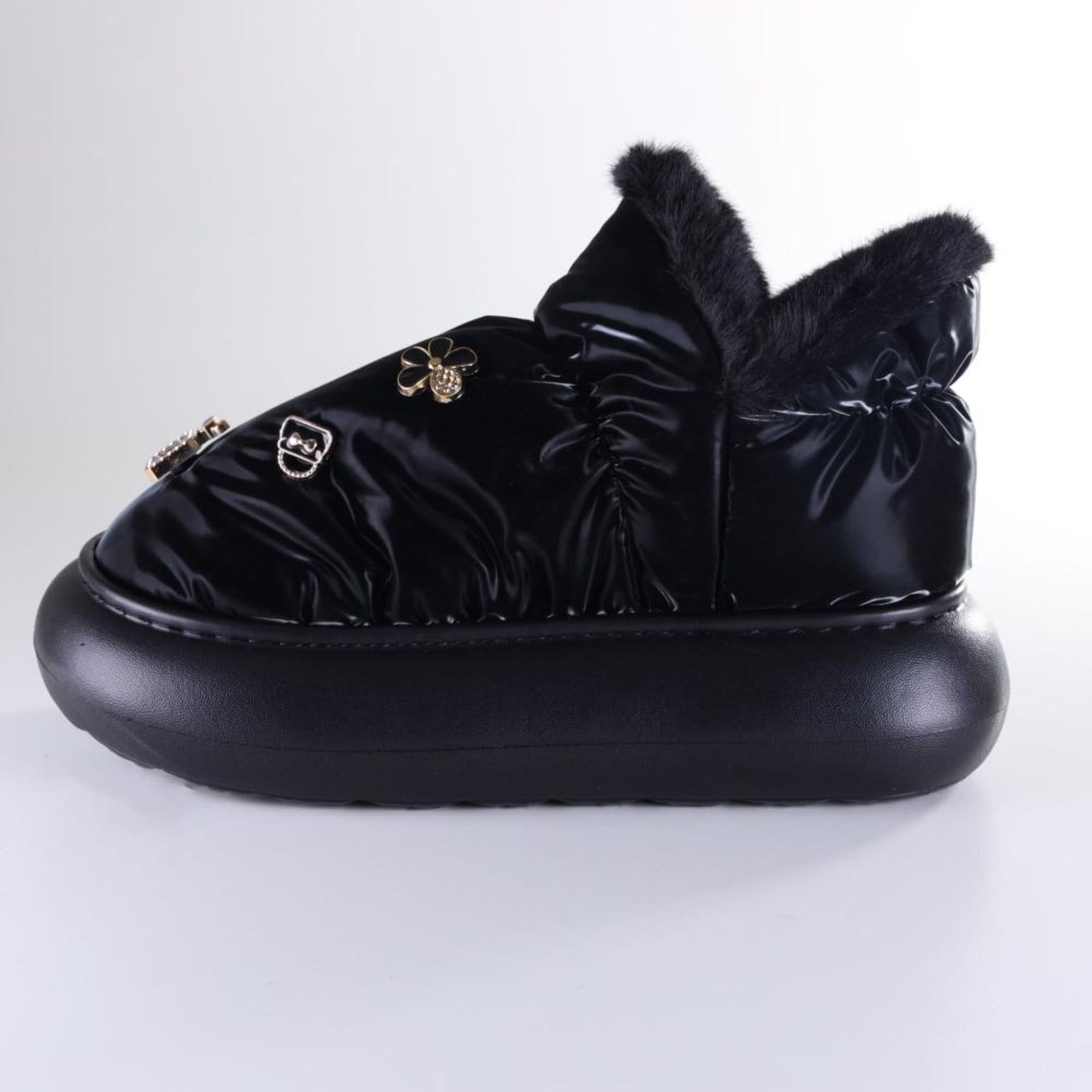 Vista 2 Infantil - Pantufa Feminina Flowfa Lucy Classic com Pins Personalizáveis Preto Flowfa incolor