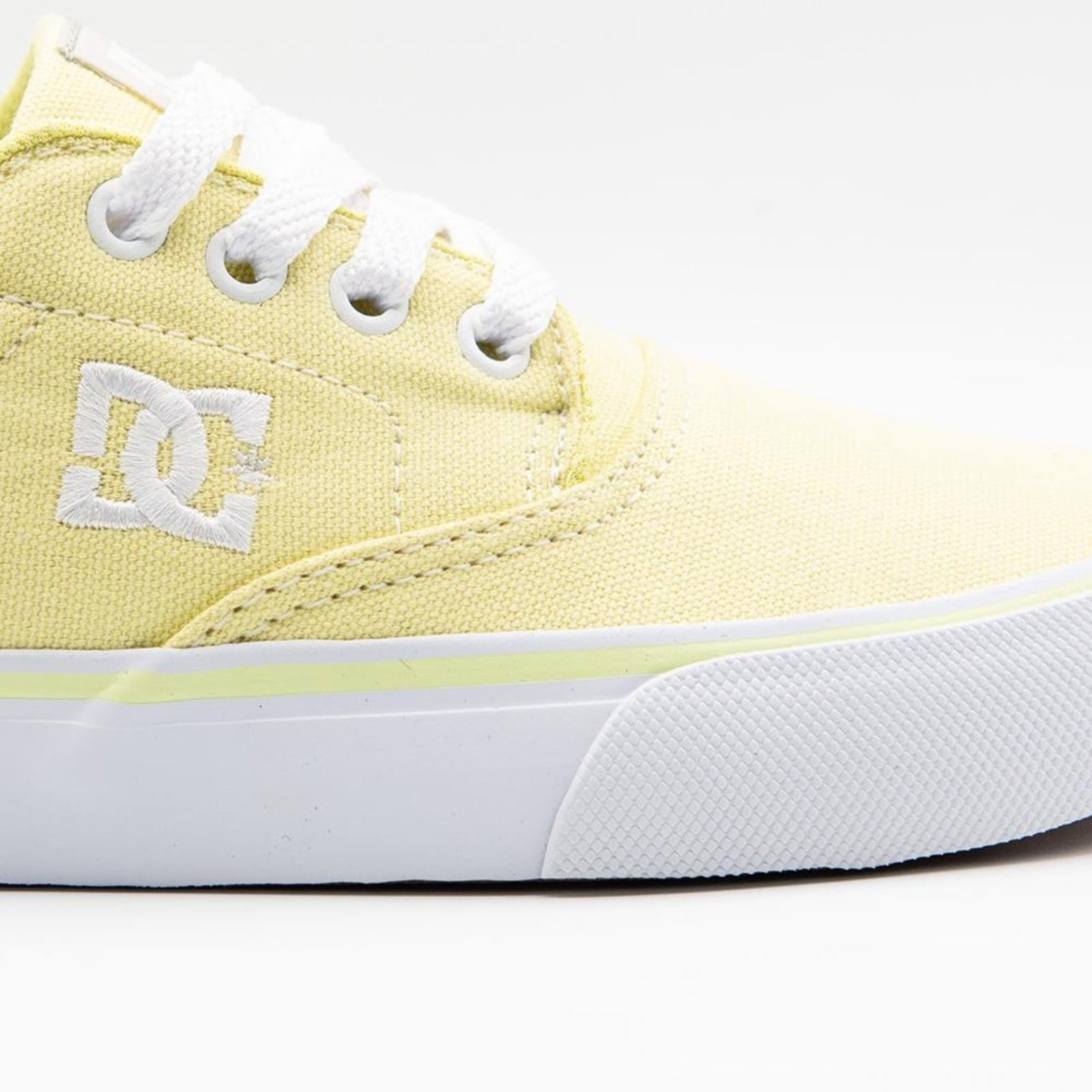 Vista 2 Tênis DC Shoes DC New Flash 2 TX W WT24 Yellow/Yellow/White DC Shoes amarelo yellow