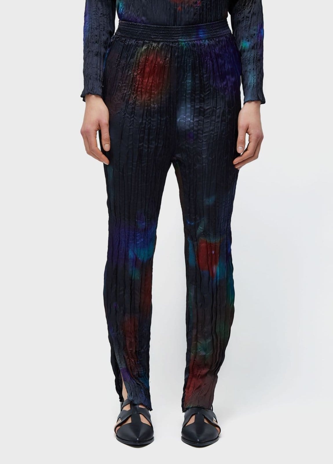 Vista 2 Calça wrinckled satin rose blur double Osklen preto rose