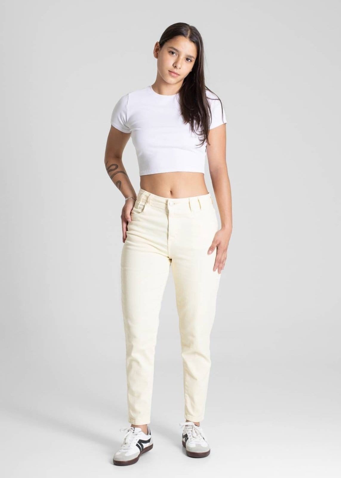 Vista 2 Calça Sarja Sawary Mom - 281690 Sawary amarelo