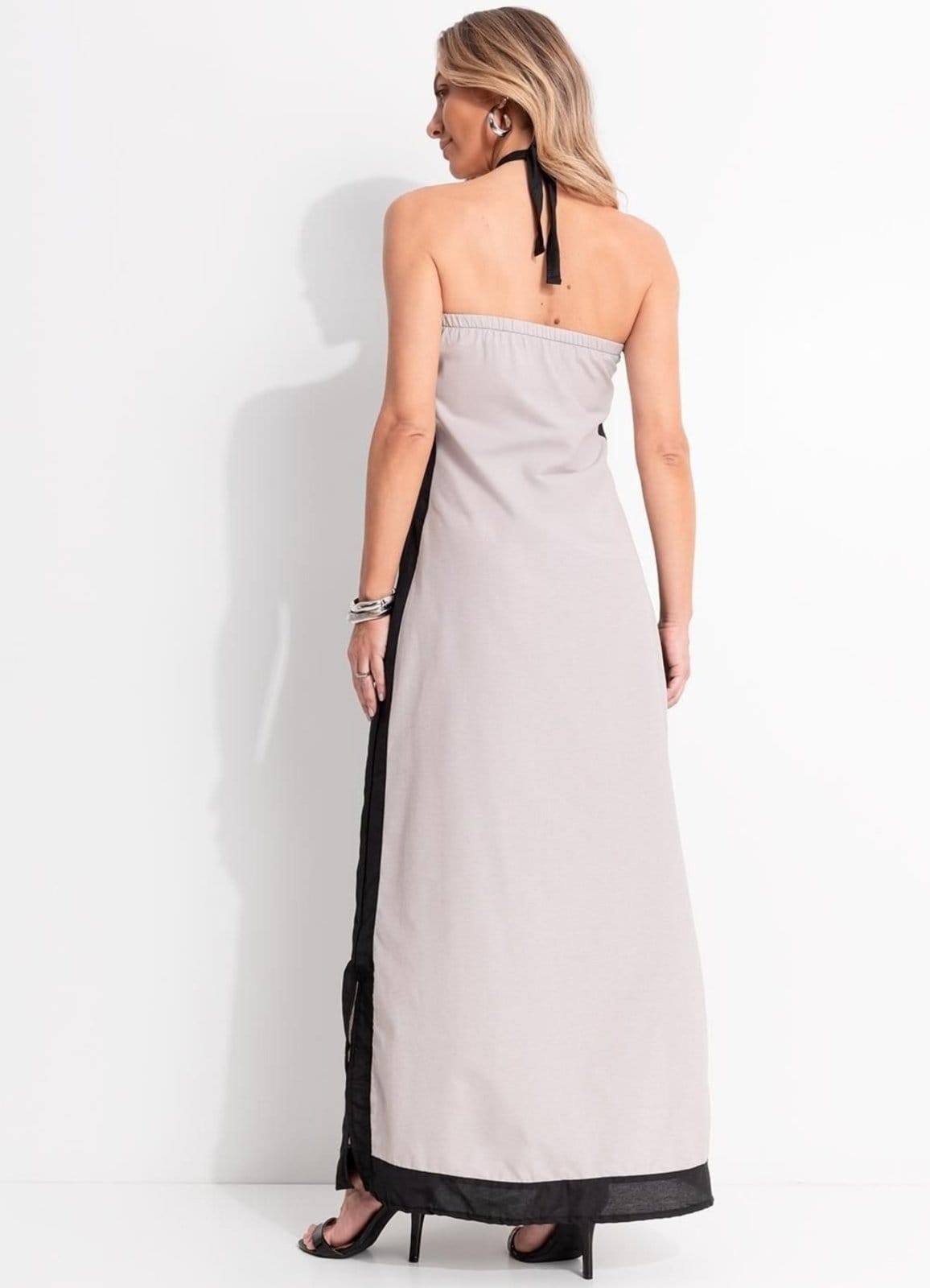 Vista 2 Vestido Em Tricoline Ecológica Claro Quintess cinza