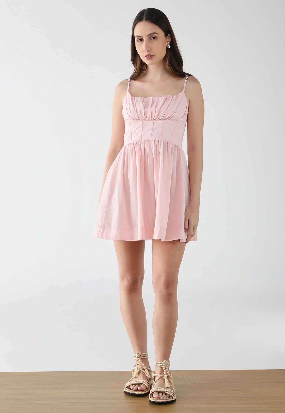 Vista 2 Vestido Feminino FARM Alças Finas Franzido Claro FARM rosa