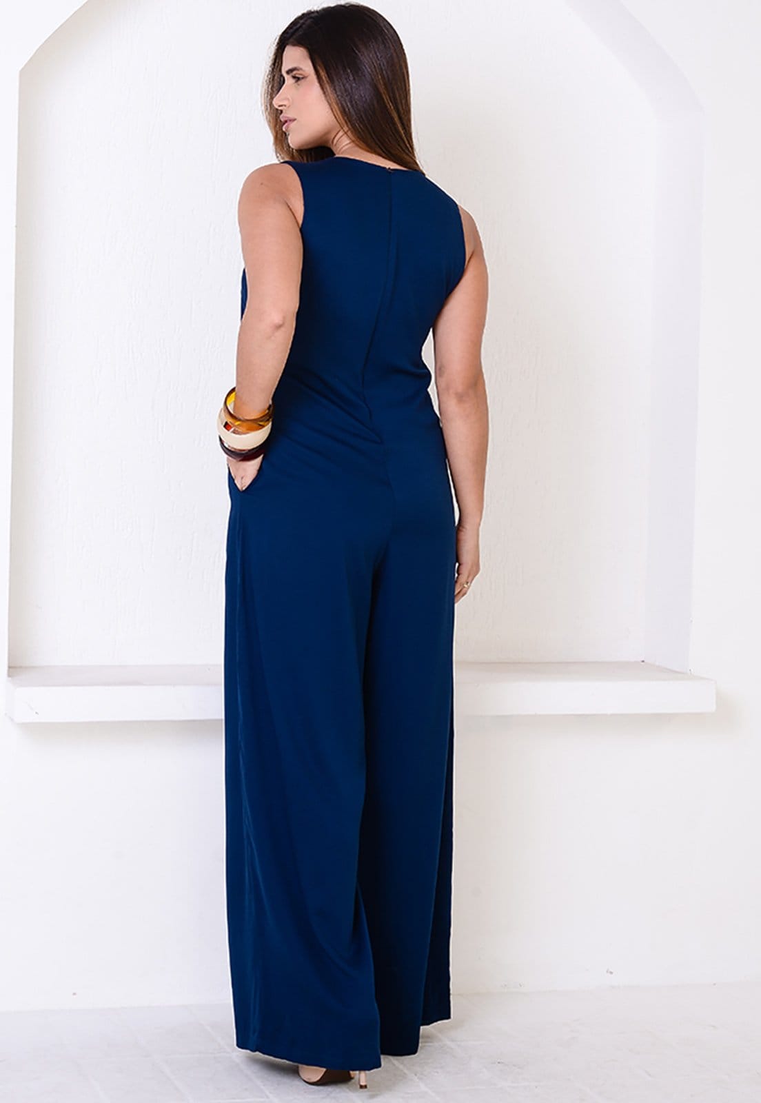 Vista 2 Macacão Pantalona Decote V BBonnie Bianca Azul Marinho BBonnie marrom azul