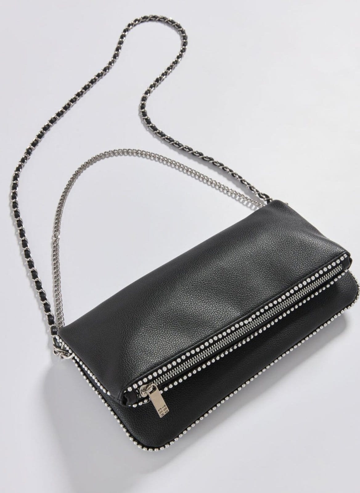 Vista 2 Bolsa Preta Poliuretano Tachinhas E Correntes Prateadas Youcom preto