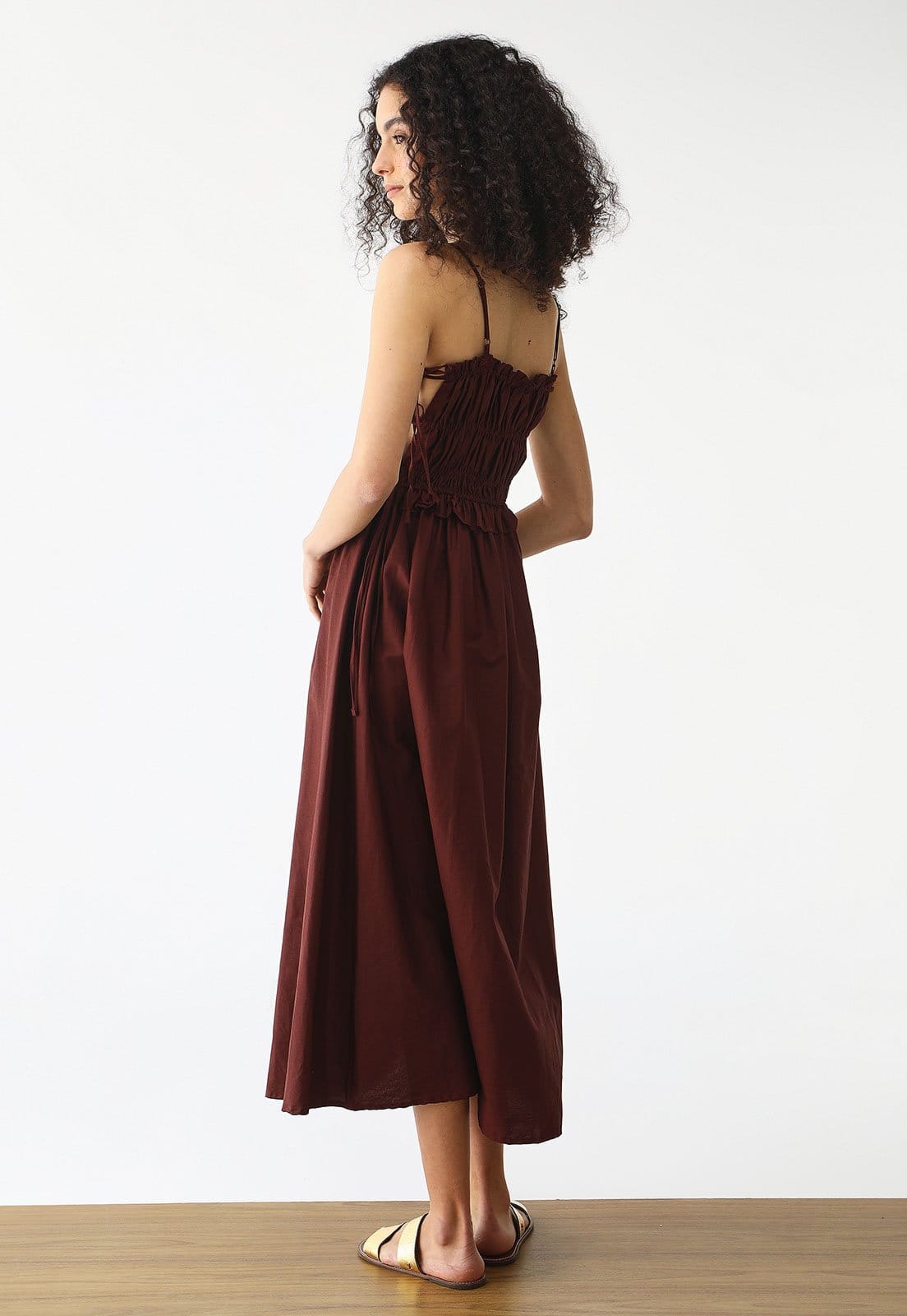 Vista 2 Vestido FARM Midi Amarrações FARM bordô