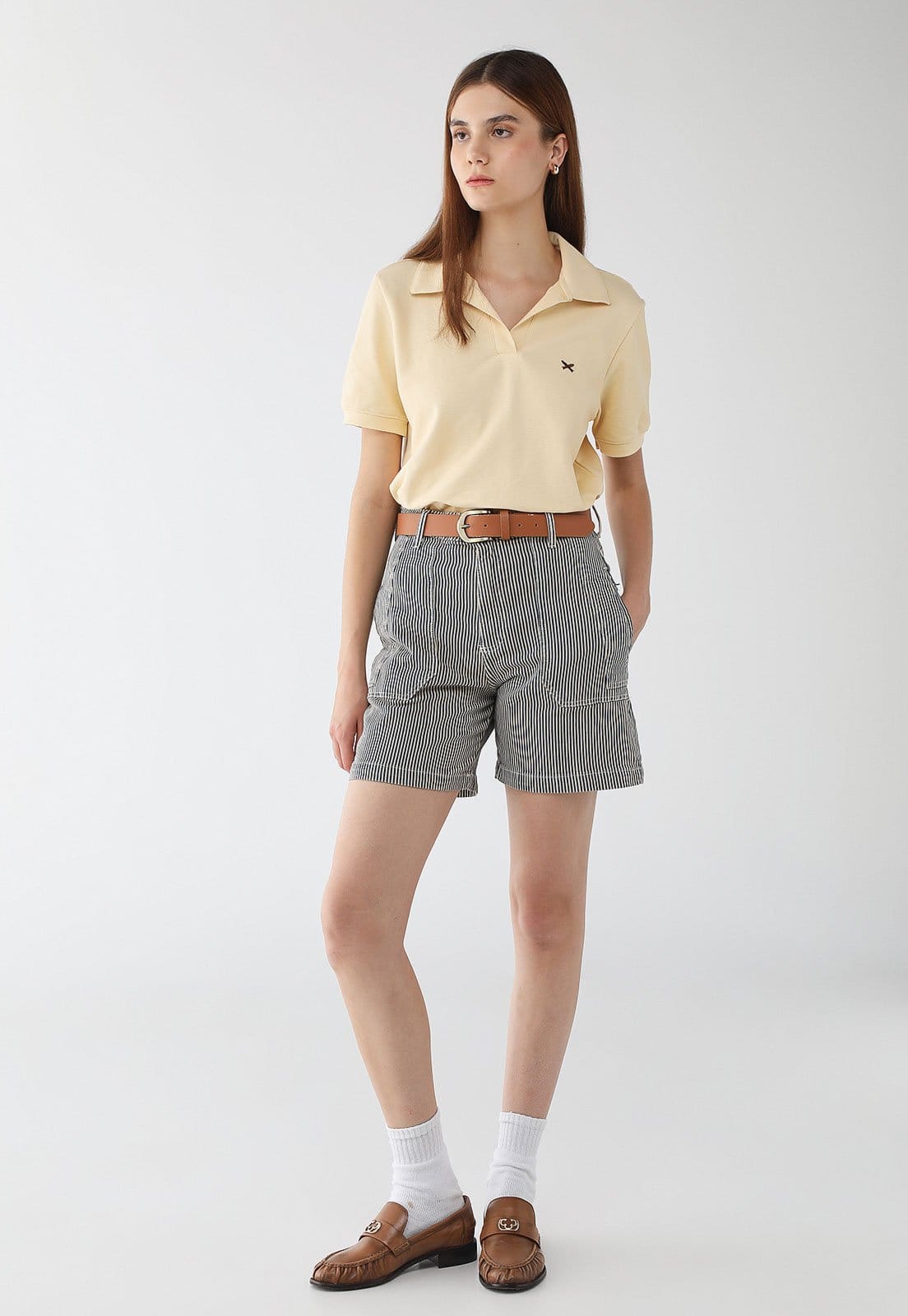 Vista 2 Bermuda Feminina Hering Listrada Preta e Branca Hering preto