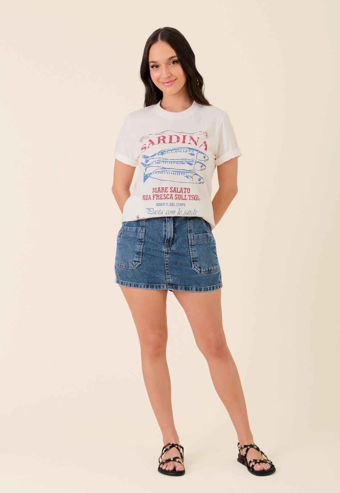 Shorts Saia Pop Me Em Jeans Com Recorte E Bolso