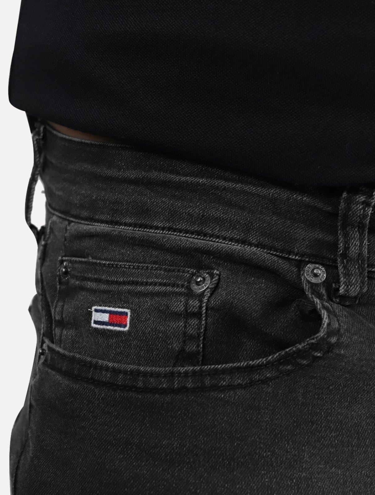 Vista 2 Calça Tommy Jeans Masculina Slim Scanton Stoned Preta Tommy Jeans preto