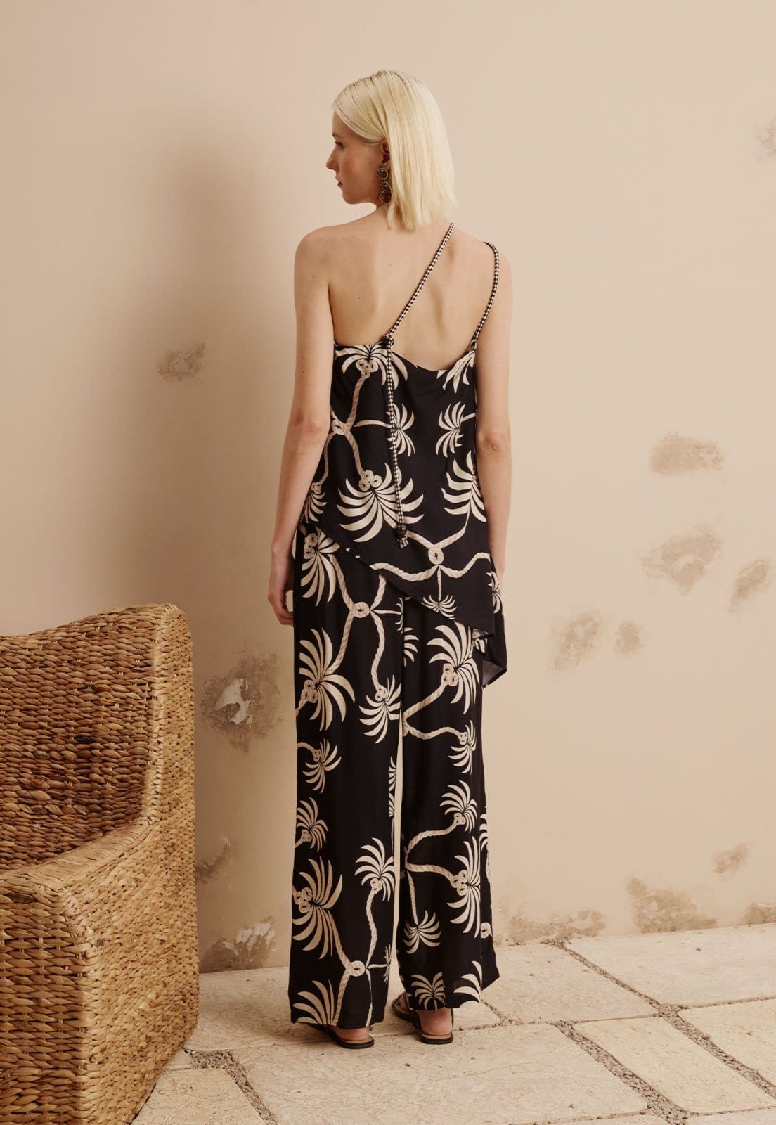 Vista 2 Calça Pantalona Cós Elástico Costas Estampada Carnaúba CaCay preto