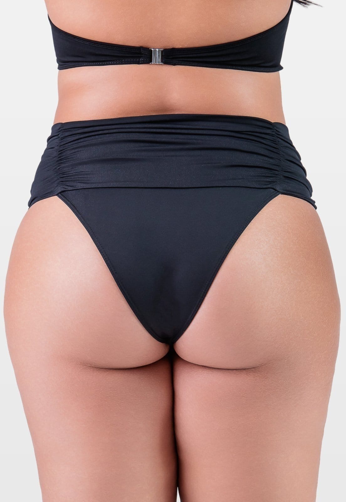 Vista 2 Calcinha Summer Soul Hot Pants Franzida Plus Size Preta Summer Soul preto