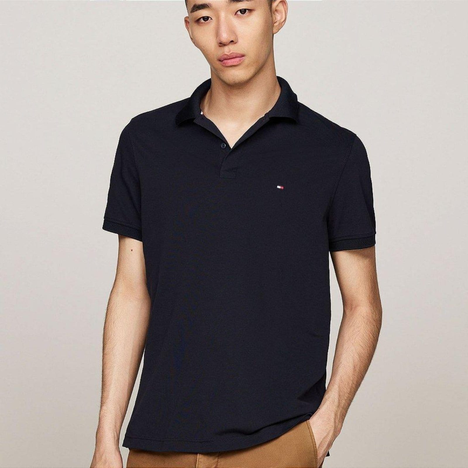 Vista 2 Camisa Polo Tommy Hilfiger Tech Piquet Regular Masculina Tommy Hilfiger azul marinho