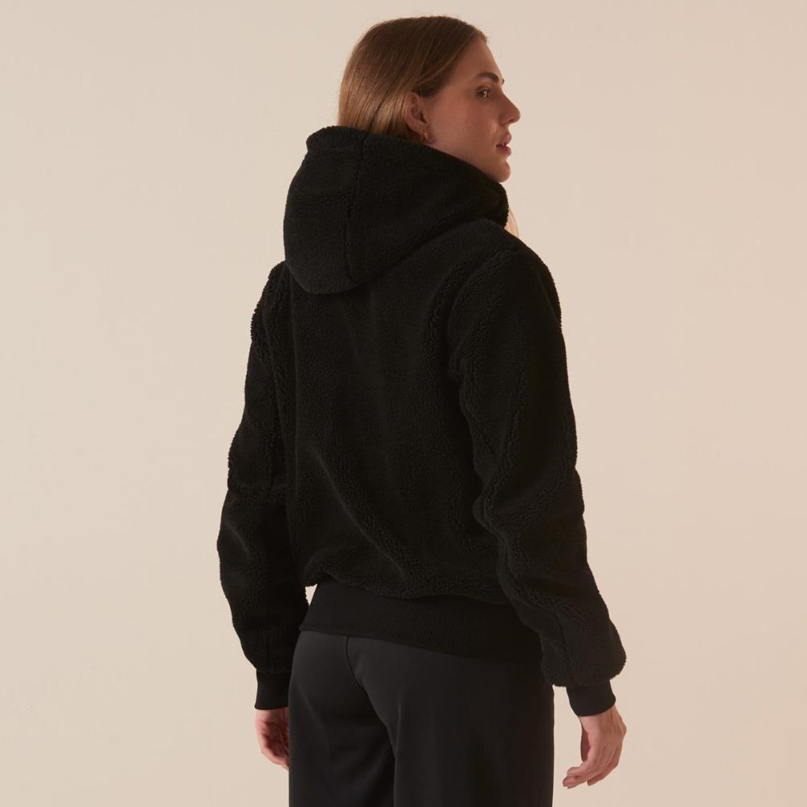 Vista 2 Jaqueta Fila Sherpa Feminina Fila incolor