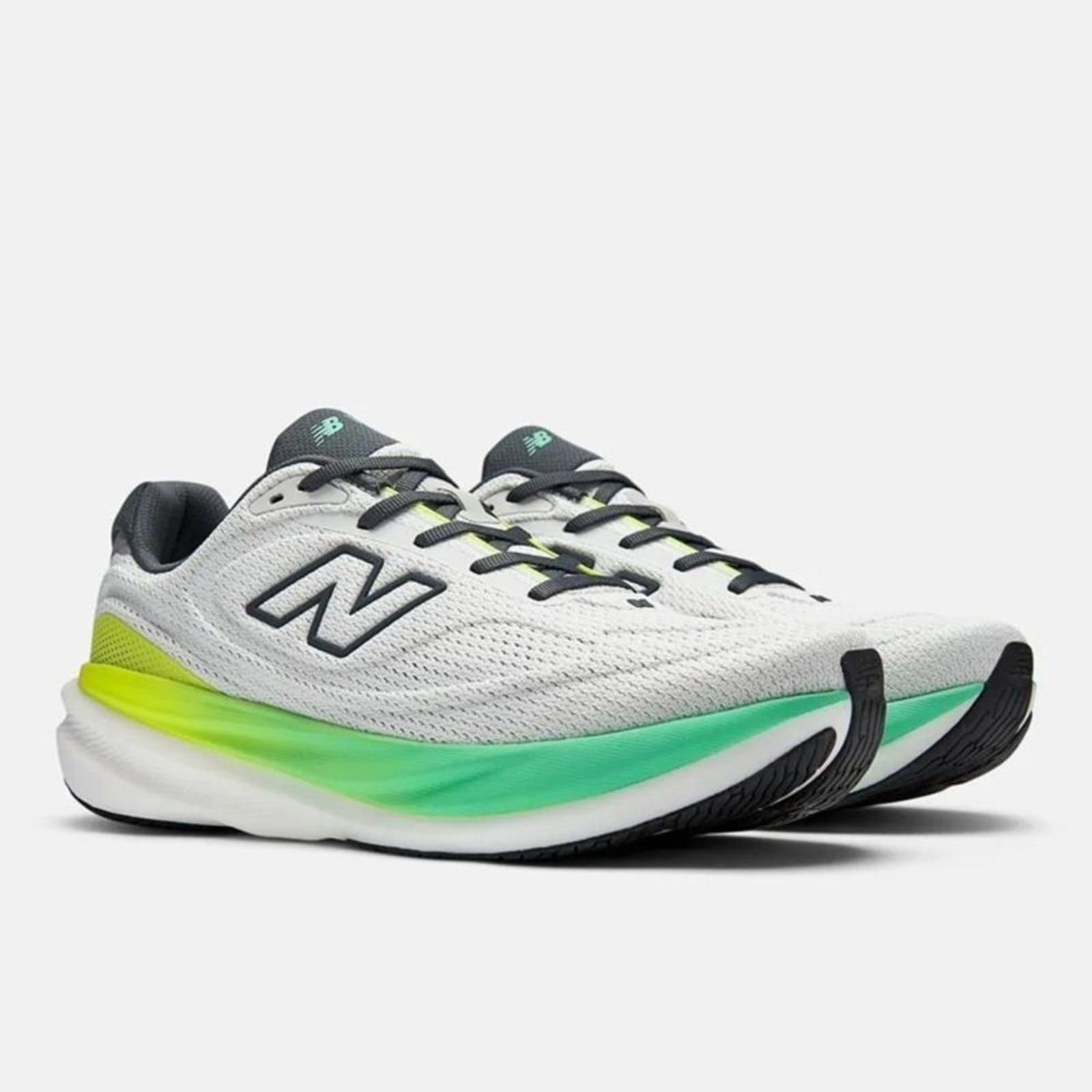 Vista 2 Tênis New Balance Masculino 1080 v15 1348269 38 Branco/Verde New Balance branco verde