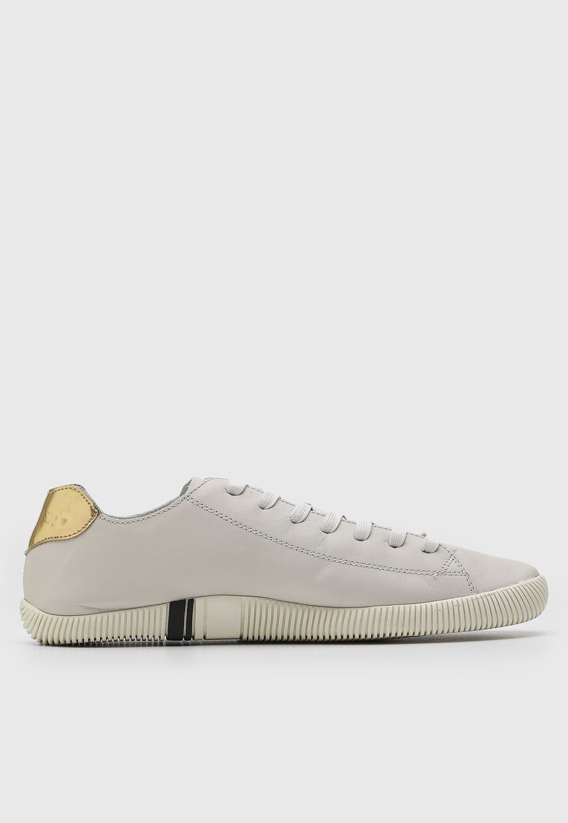 Vista 2 Tênis Feminino Osklen Detalhe Dourado Off-White Osklen off-white white