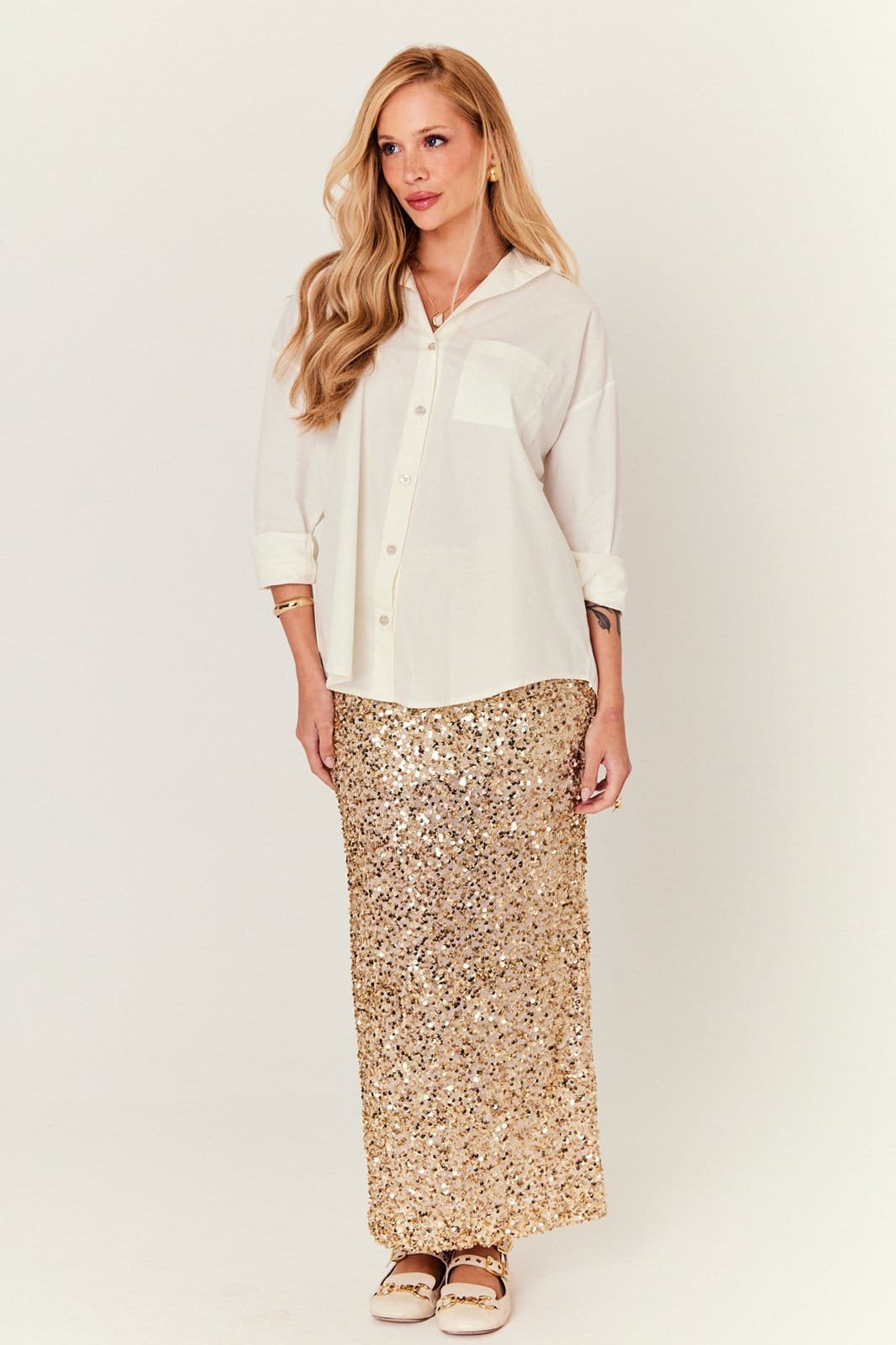 Vista 2 Saia In Love Daiana Paete In Love dourado