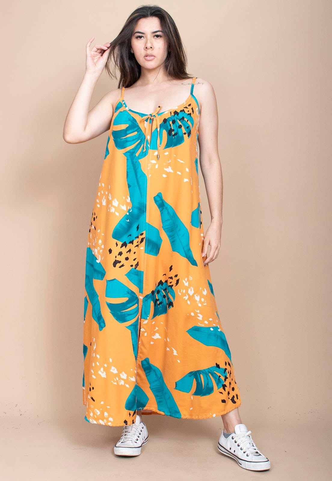 Vista 2 Vestido Longo Cabanafree Caçuá Viscose Alça Fina Estampa Aurora Botânica Cabanafree azul/estampado/preto