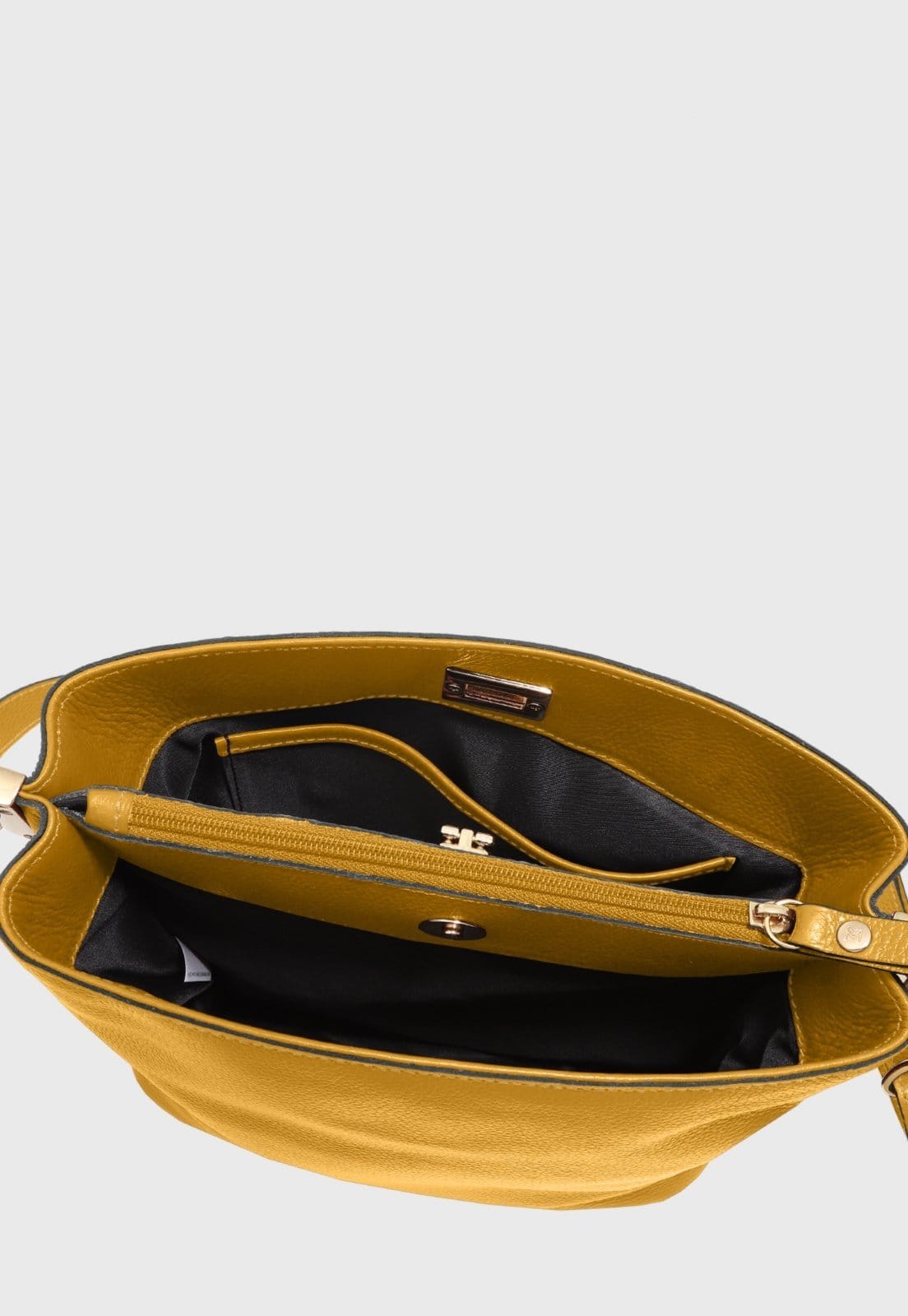 Vista 2 Bolsa Transversal Couro Mariart Juá Açafrão Mariart amarelo