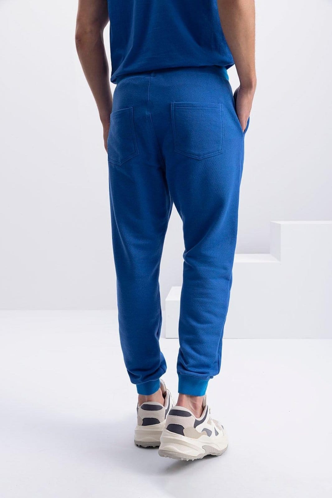 Vista 2 Calça jogger masculina em moletom Essendi Essendi azul