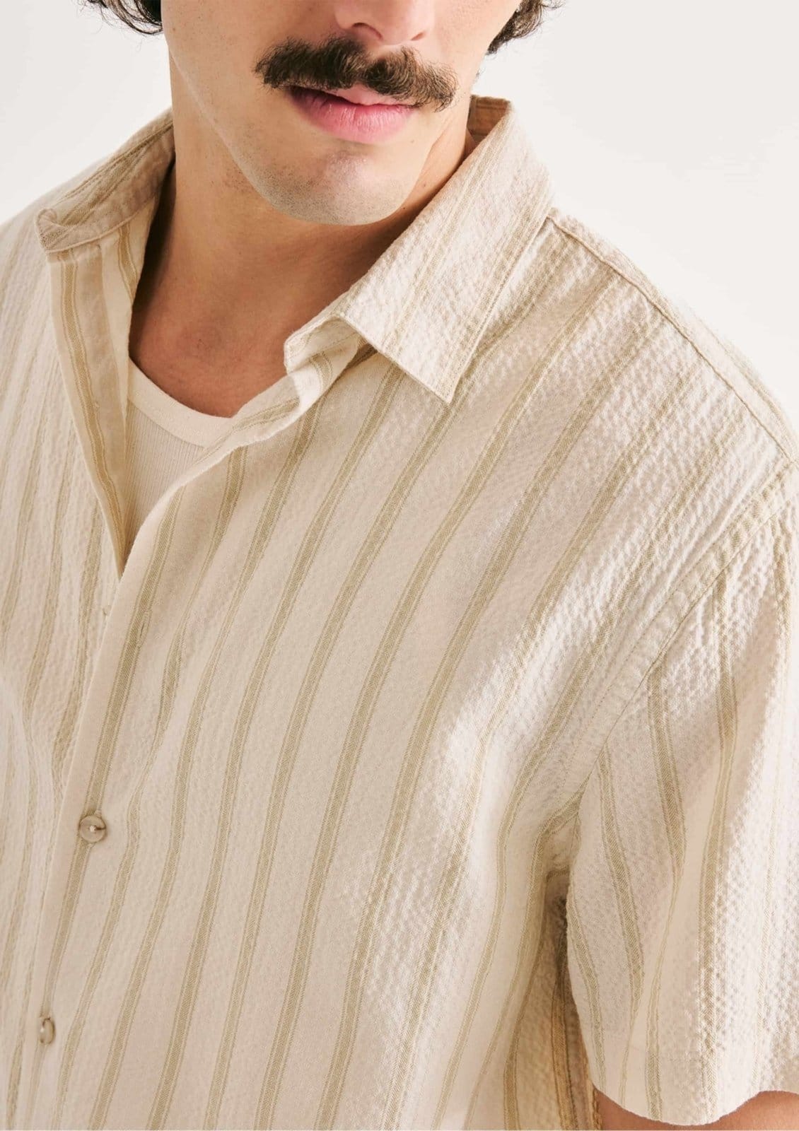 Vista 2 Camisa Masculina Fio Tinto Com Liocel Hering bege