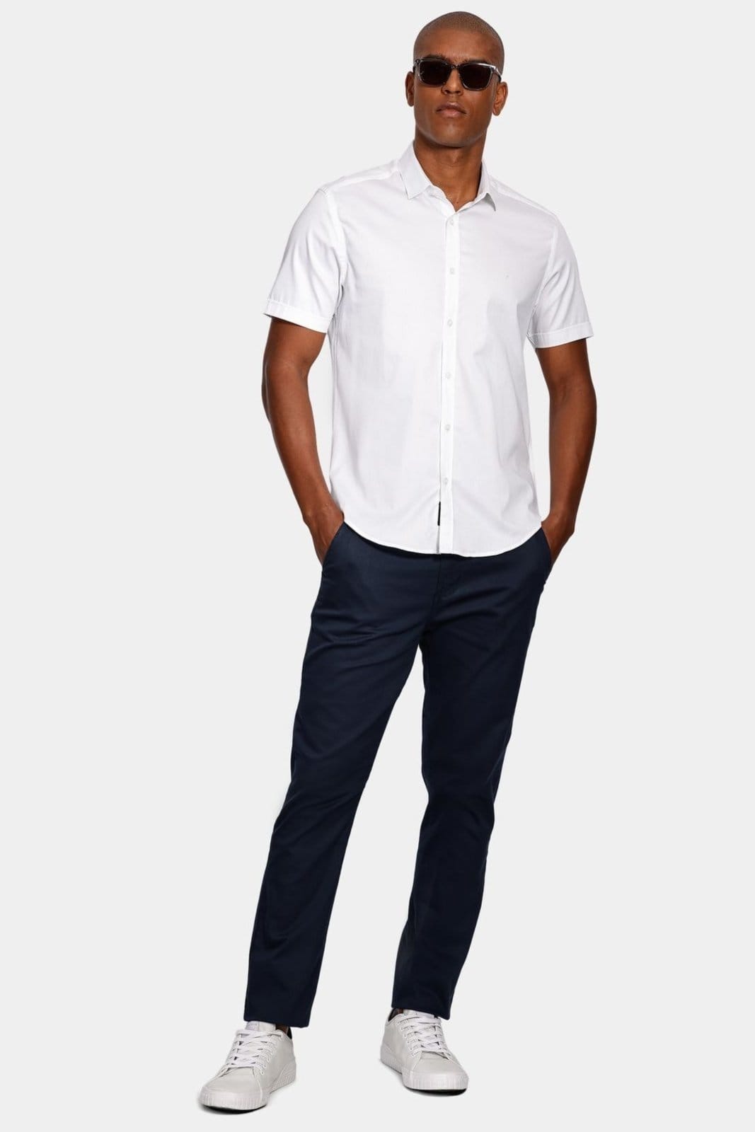 Vista 2 Calça Aramis Color Chino Clássica Marinho Aramis azul marinho