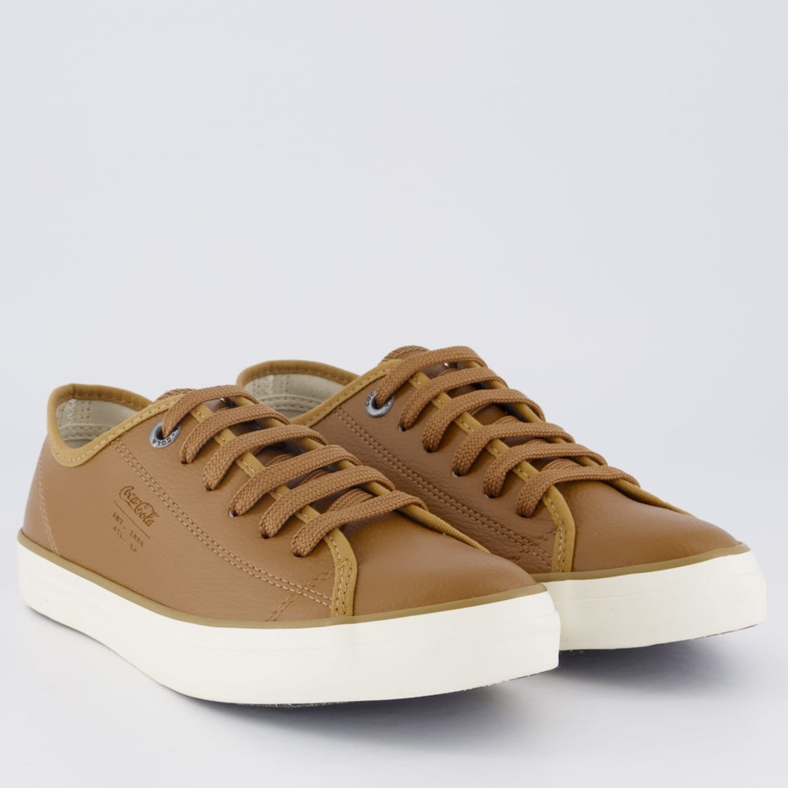 Vista 2 Tênis Coca Cola Stream Town Feminino Caramelo Coca-Cola marrom