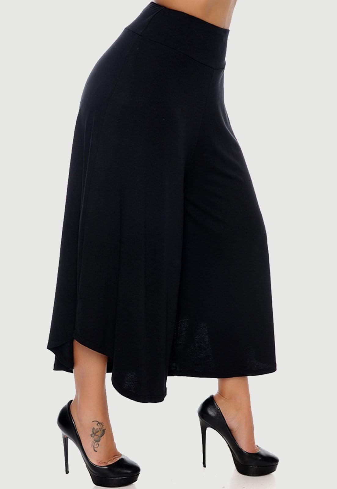 Vista 2 Calça Pantacourt com Cós B'Bonnie Noemi Preta BBonnie preto