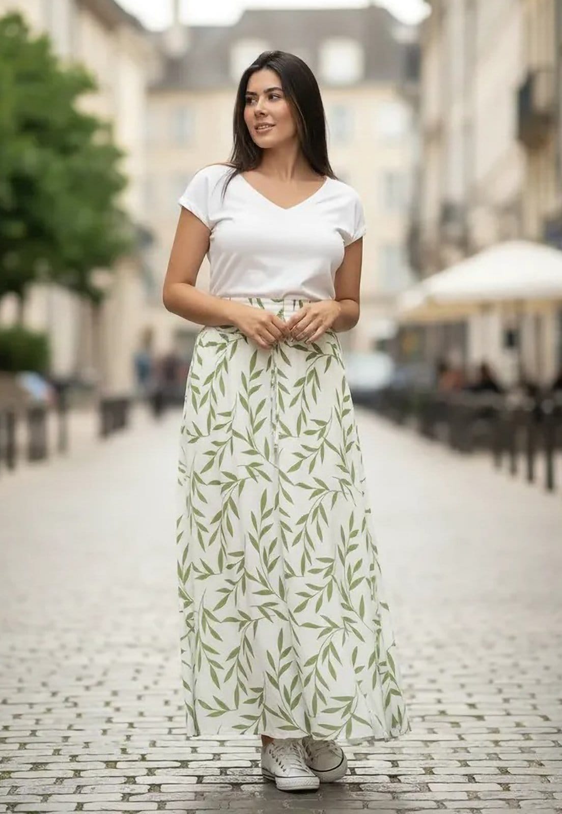 Vista 2 Saia Cabanafree Longa Viscose Folhagem Serena Verde Cabanafree estampado verde