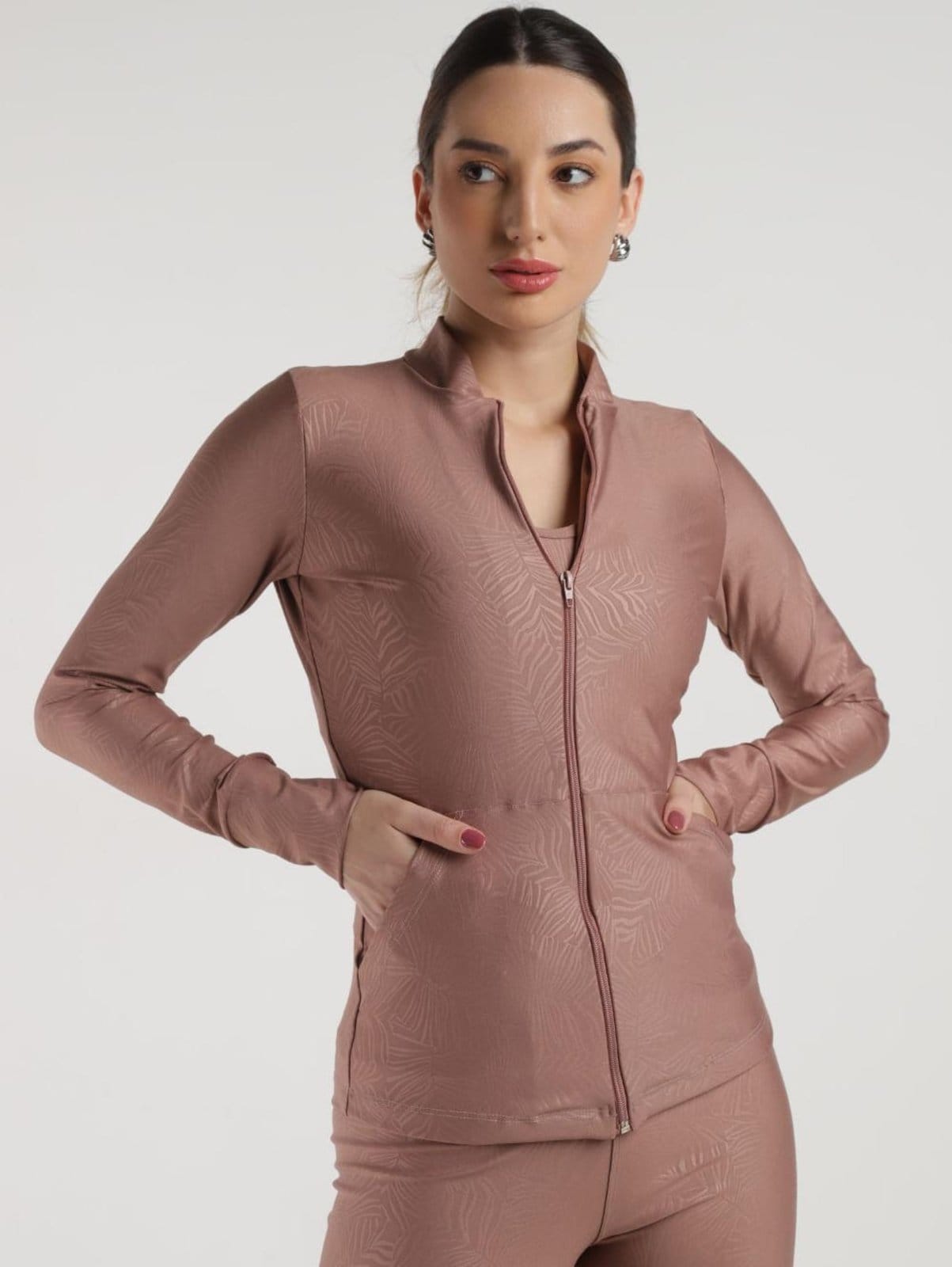 Jaqueta Cirrê Vels Feminina MARROM