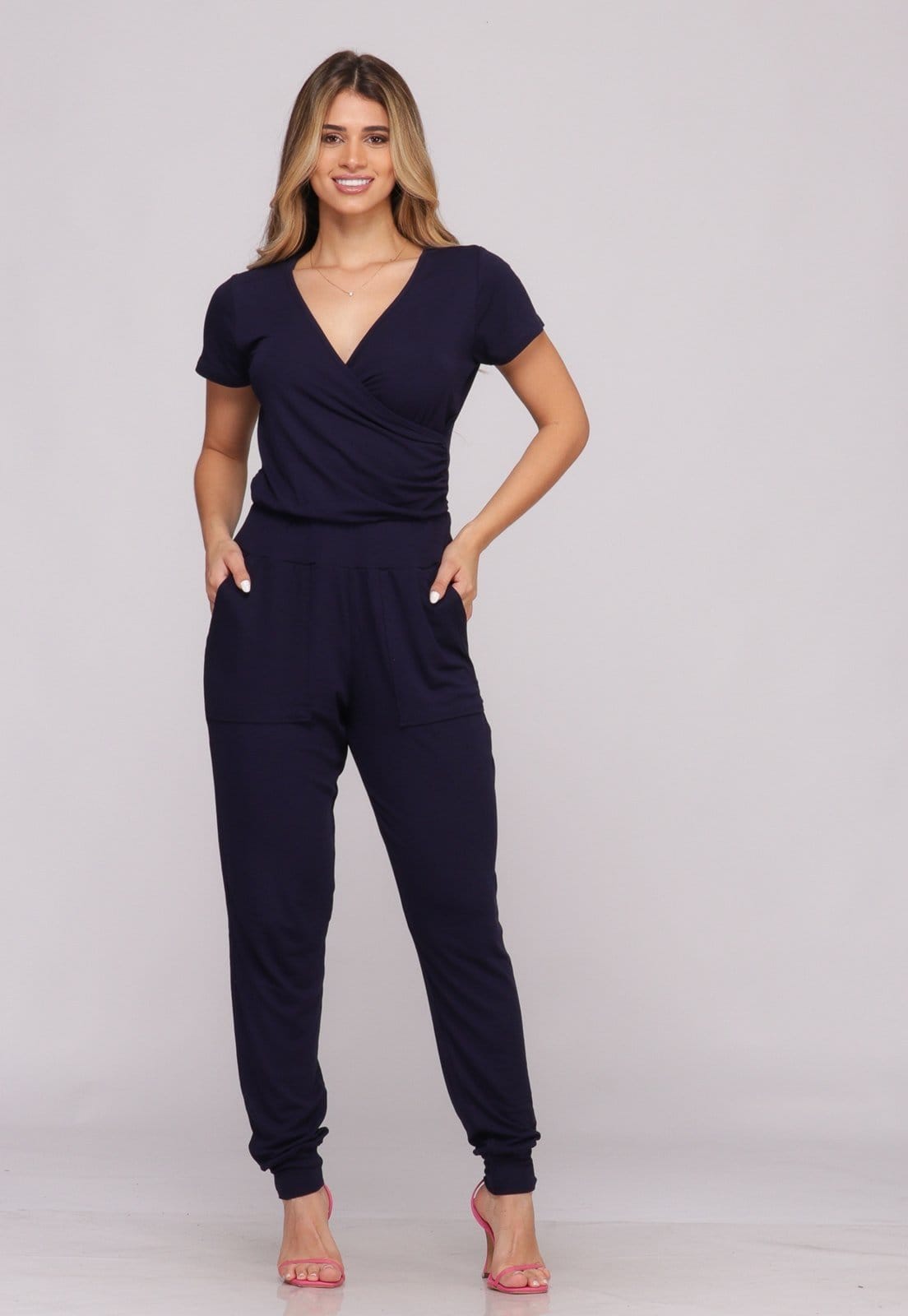 Macacão Punho na Barra Manga Curta e Bolsos B’Bonnie Angel Marinho