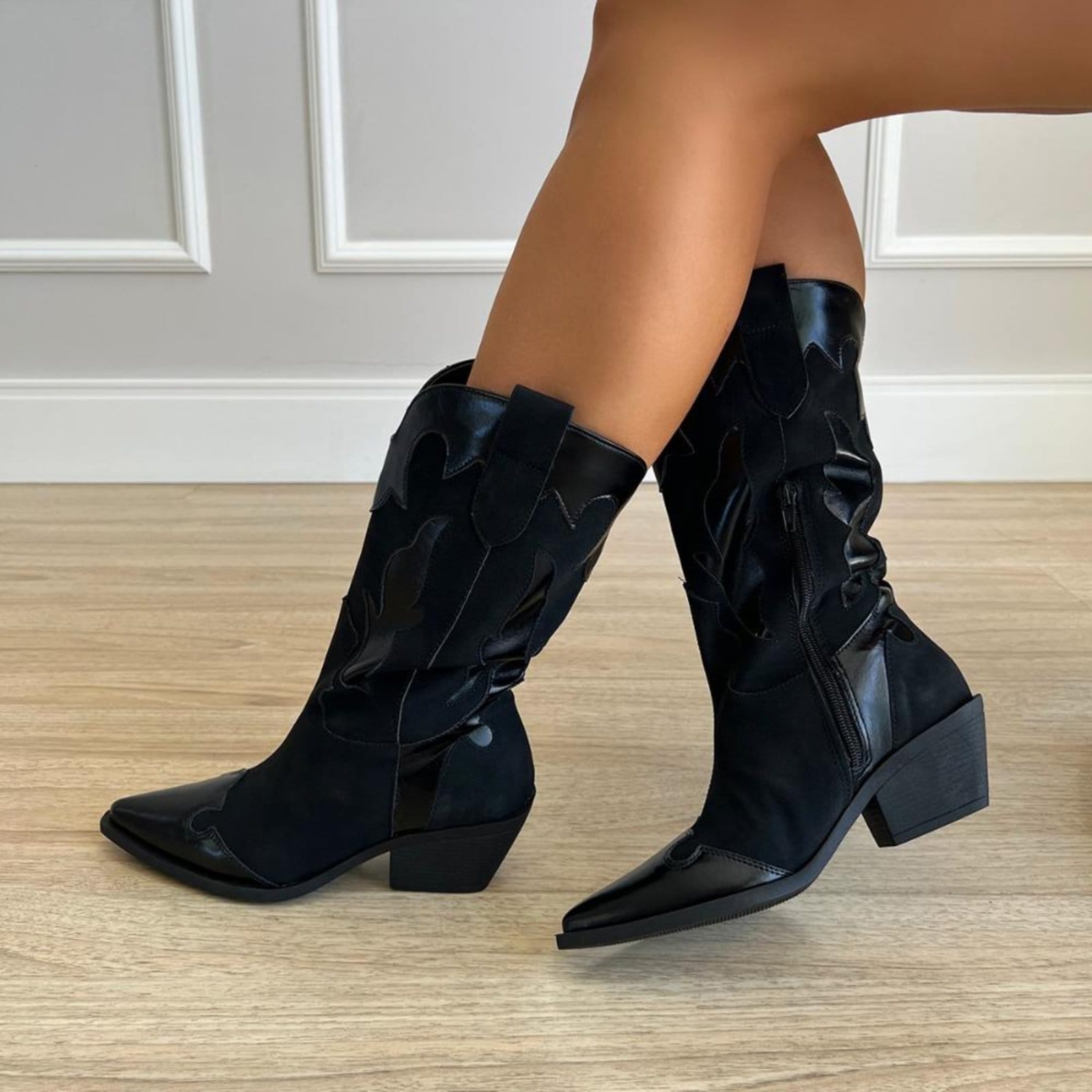 Vista 2 Bota Damannu Shoes Michelle Feminina Country Camurça Damannu Shoes preto