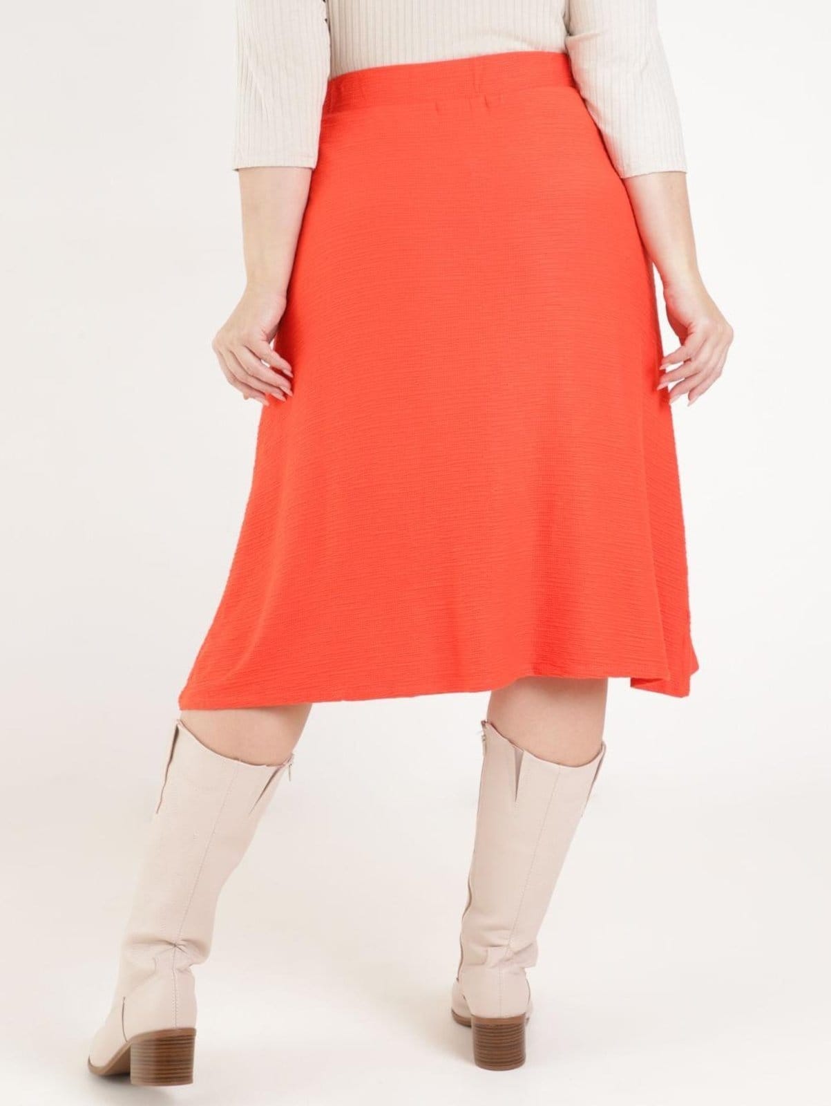 Vista 2 Saia Média Autentique Plus Size Feminina Autentique laranja