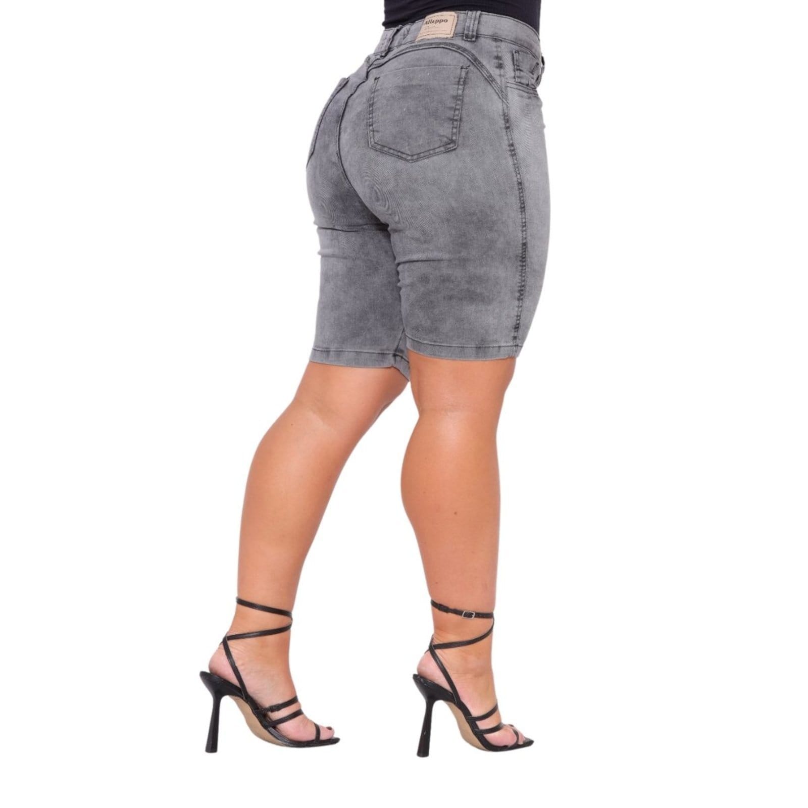 Vista 2 Bermuda Feminina Comprida cor JEANS LIGHT grafite